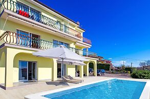 Luxury Apartments Kostrena