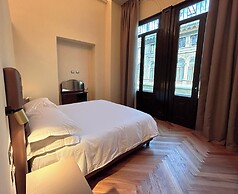 Caruso Place Boutique & Wellness Suites