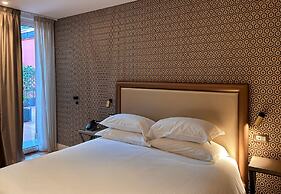 Caruso Place Boutique & Wellness Suites