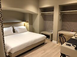 Caruso Place Boutique & Wellness Suites