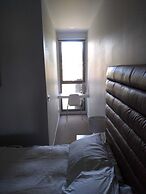 Marina View Apartment on the Maribyrnong River, Melbourne