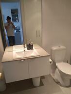 Marina View Apartment on the Maribyrnong River, Melbourne