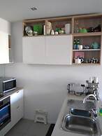 Marina View Apartment on the Maribyrnong River, Melbourne