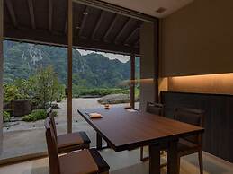 Okuhita Onsen Umehibiki