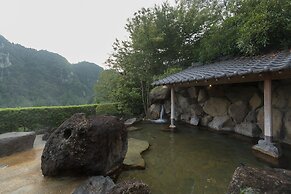 Okuhita Onsen Umehibiki