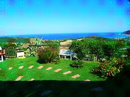 Comino Alto Agriturismo e  Appartamenti