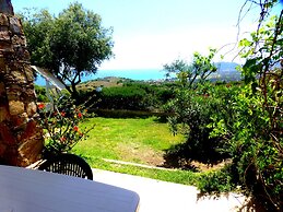 Comino Alto Agriturismo e  Appartamenti