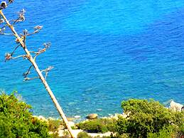 Comino Alto Agriturismo e  Appartamenti