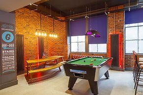 Kick Ass Greyfriars - Adults Only - Hostel