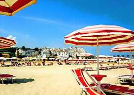 Hotel Borgo Marina