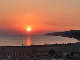 Hotel Borgo Marina