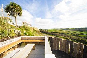 Mawgan Porth Apartments