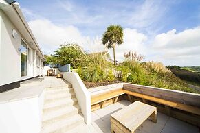 Mawgan Porth Apartments