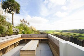 Mawgan Porth Apartments