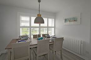 Mawgan Porth Apartments