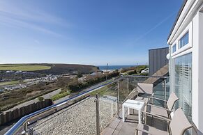 Mawgan Porth Apartments