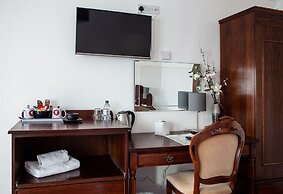 Oliver Twist Country Inn
