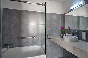Breeze Boutique Hotel