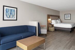 Holiday Inn Express & Suites Mt Sterling North by IHG