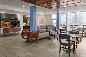 Holiday Inn Express & Suites Mt Sterling North by IHG