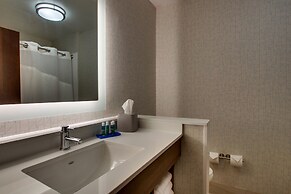 Holiday Inn Express & Suites Mt Sterling North by IHG