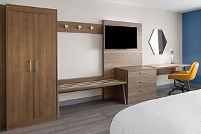 Holiday Inn Express & Suites Mt Sterling North by IHG