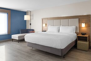 Holiday Inn Express & Suites Mt Sterling North by IHG