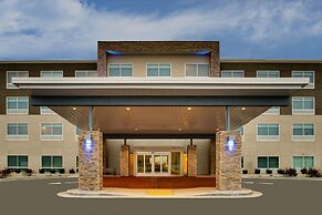 Holiday Inn Express & Suites Mt Sterling North by IHG