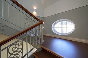 The Apartments company - The Sweet