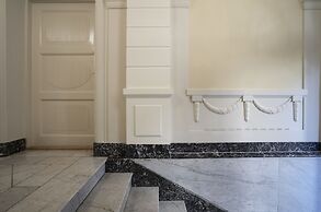 The Apartments company - The Sweet