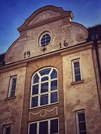 The Apartments company - The Sweet