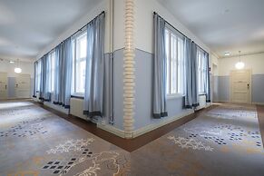 The Apartments company - The Sweet