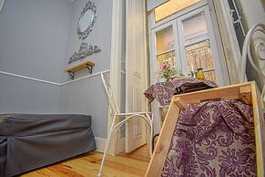 B in B Lisbon Downtown Suites