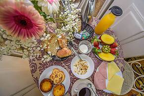 B in B Lisbon Downtown Suites