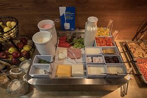 Microtel Inn & Suites by Wyndham San Luis Potosi