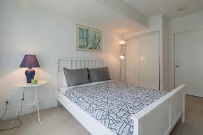 Yorkville's Charm Yonge & Bloor