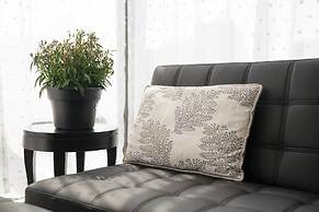 Yorkville Fantasy Yonge & Bloor 2BR 2BT