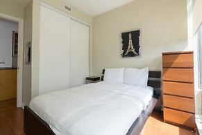 Yorkville Fantasy Yonge & Bloor 2BR 2BT