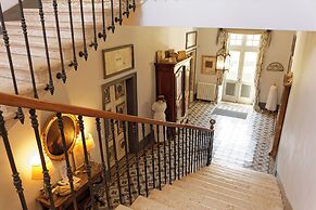 Domaine Du Buc, Le Chateau
