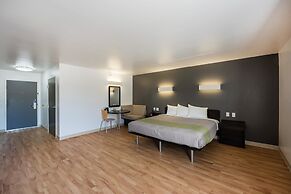 Studio 6 Mccarran, NV - Sparks - Tahoe - Reno Industrial Center