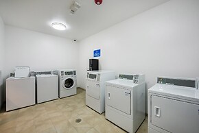 Studio 6 Mccarran, NV - Sparks - Tahoe - Reno Industrial Center