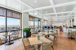 The Lodge at Gulf State Park, A Hilton Hotel