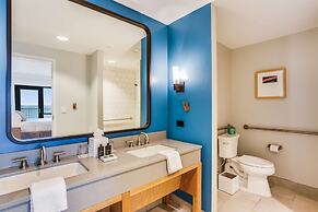 The Lodge at Gulf State Park, A Hilton Hotel