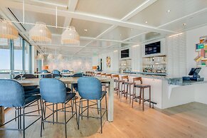 The Lodge at Gulf State Park, A Hilton Hotel