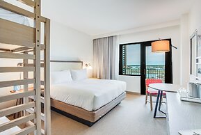 The Lodge at Gulf State Park, A Hilton Hotel