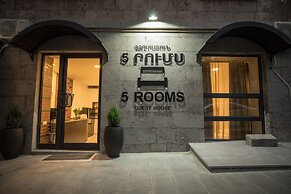 5 Rooms Mini-Hotel & Tours