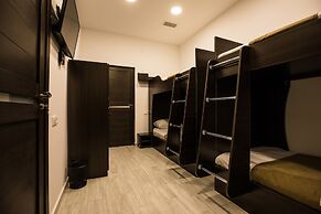 5 Rooms Mini-Hotel & Tours