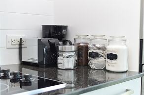 Downtown Toronto Condo near Scotiabank Arena