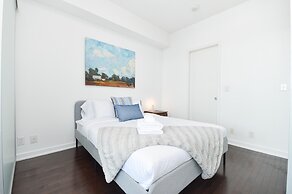 Downtown Toronto Condo near Scotiabank Arena