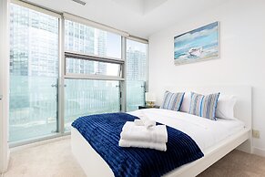 Downtown Toronto Condo near Scotiabank Arena